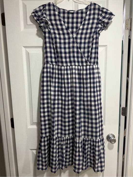 Old Navy Dresses & Skirts - Old Navy Navy and White Gingham Midi Dress